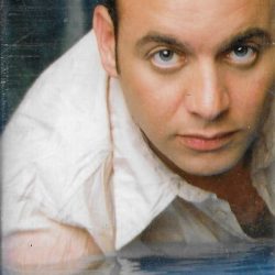 مصطفى قمر = مصطفى قمر-0