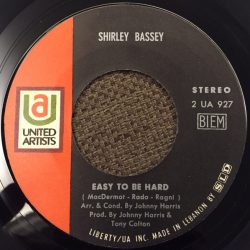 Shirley Bassey-1