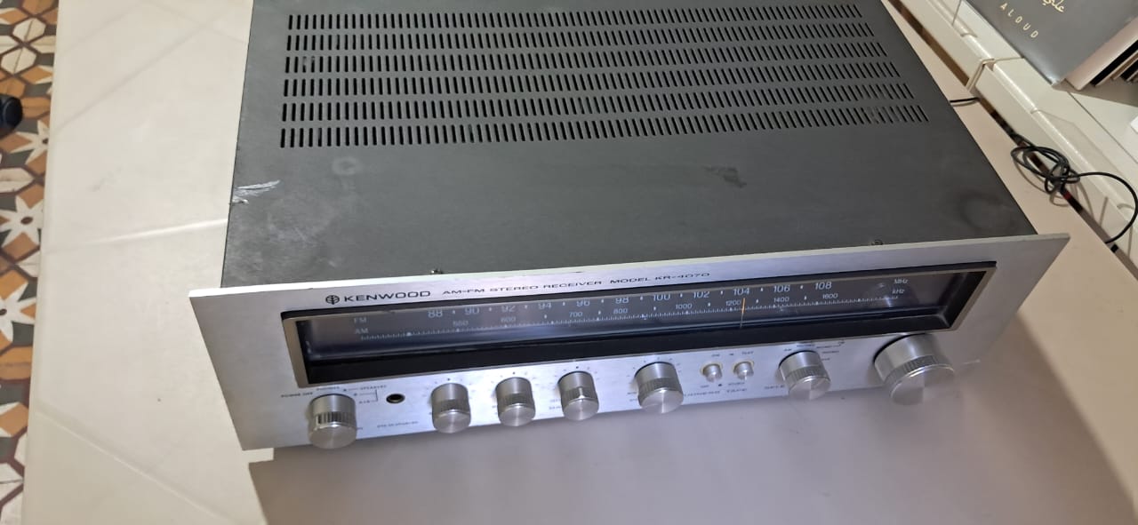 Kenwood KR-4070 vintage AM/FM Stereo Receiver - Image 3