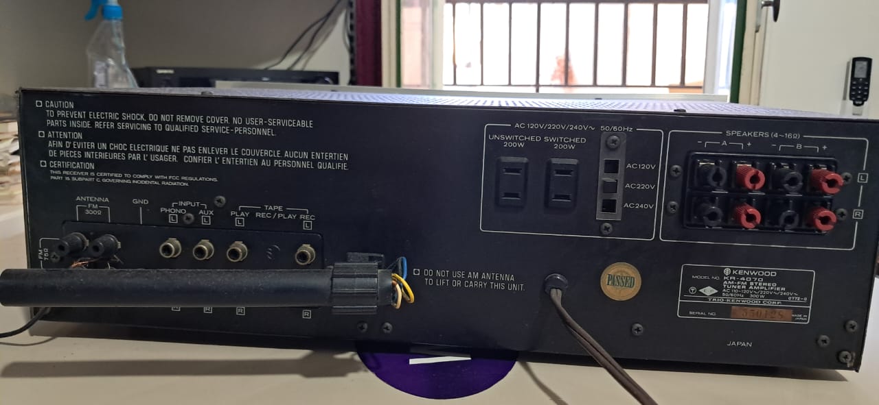 Kenwood KR-4070 vintage AM/FM Stereo Receiver - Image 4