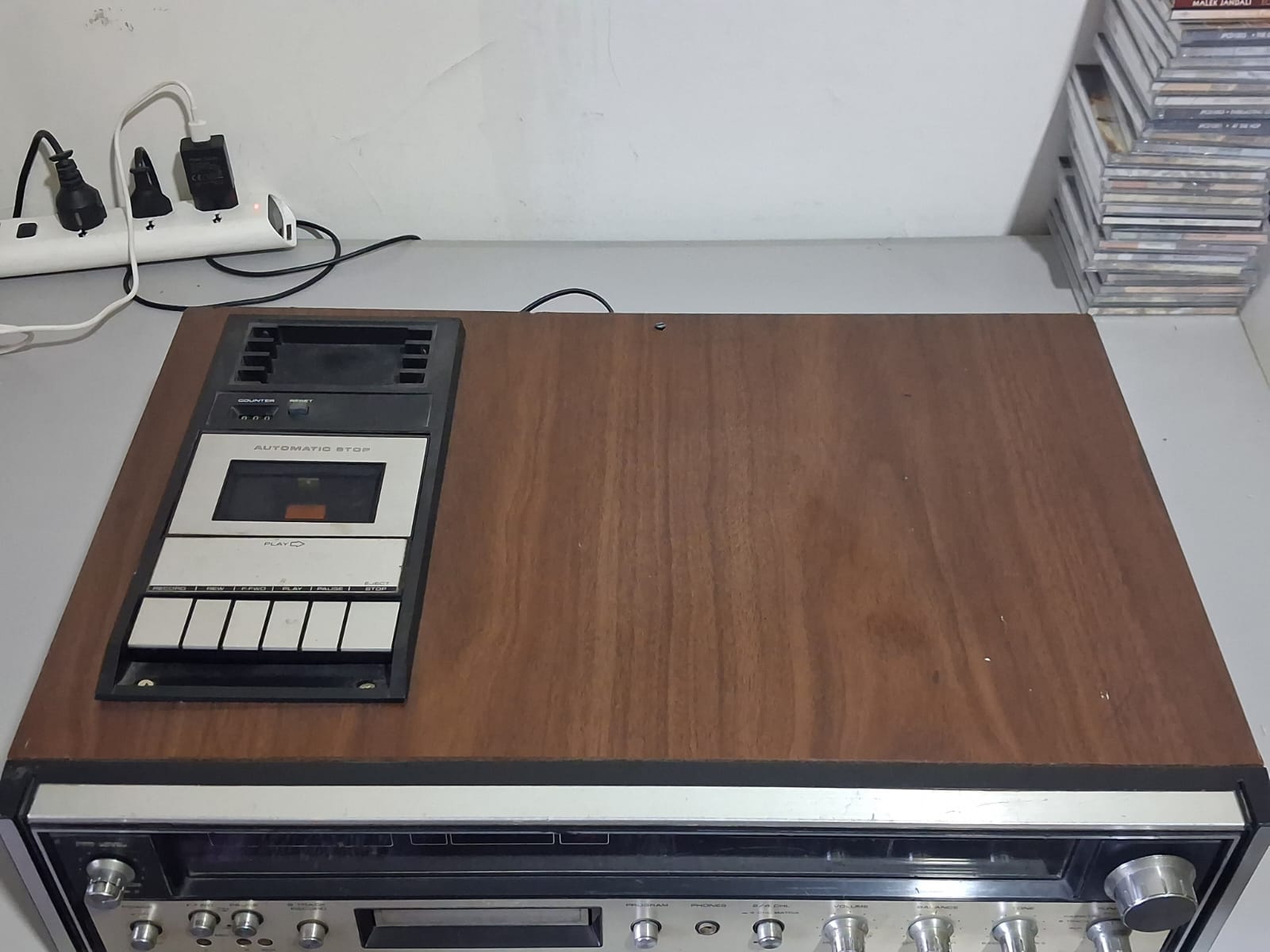 Sanyo DXL-5807K vintage 3-in-1 stereo music system - Image 3